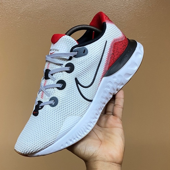 Nike Renew Run “White University Red Black Gum” Size 10.5 - Picture 10 of 16